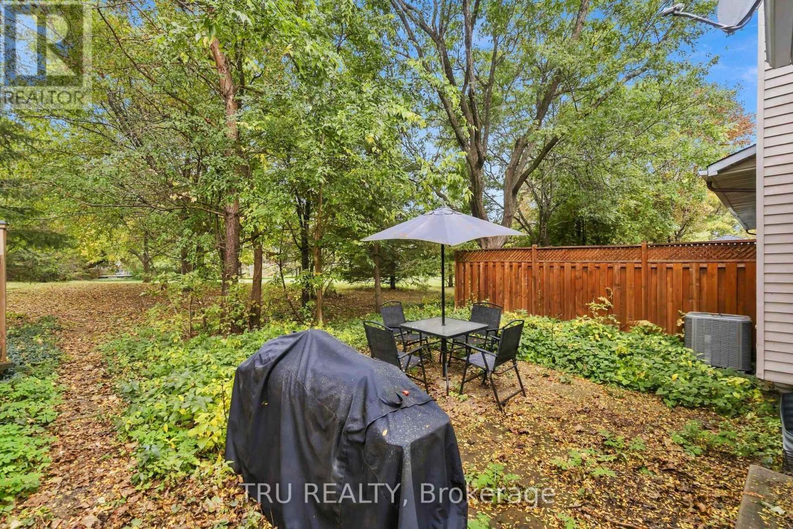 62 Hunter'S Glen Crescent — photo 34