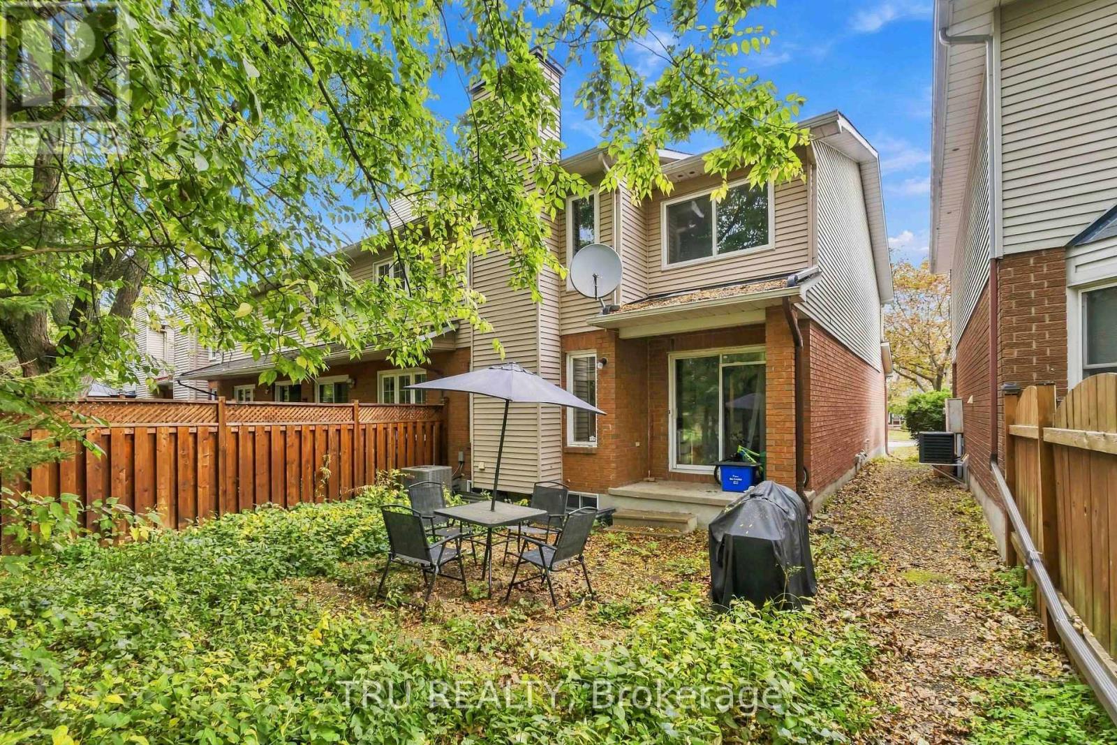 62 HUNTER'S GLEN CRESCENT - 35