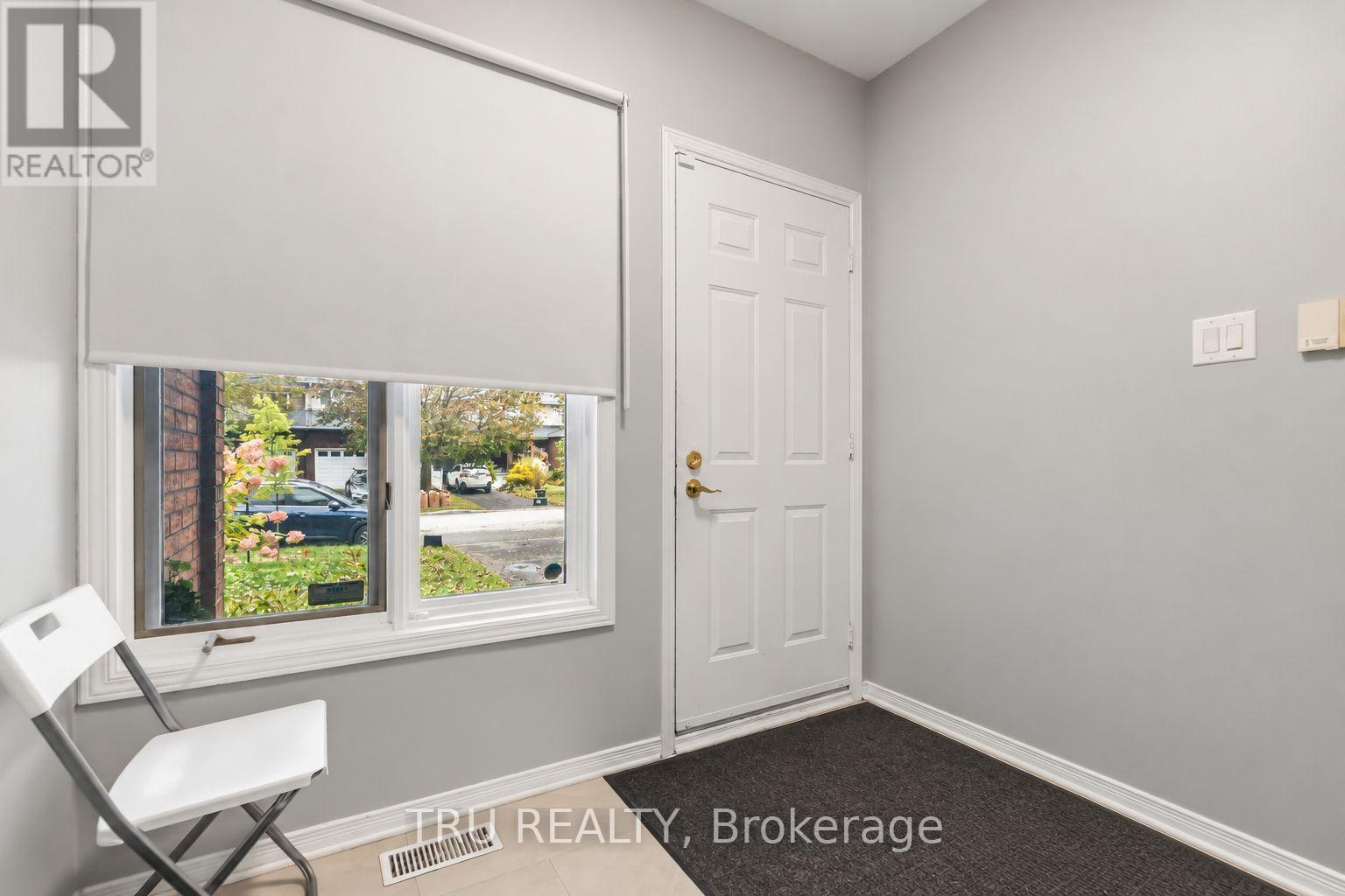 62 Hunter'S Glen Crescent — photo 4