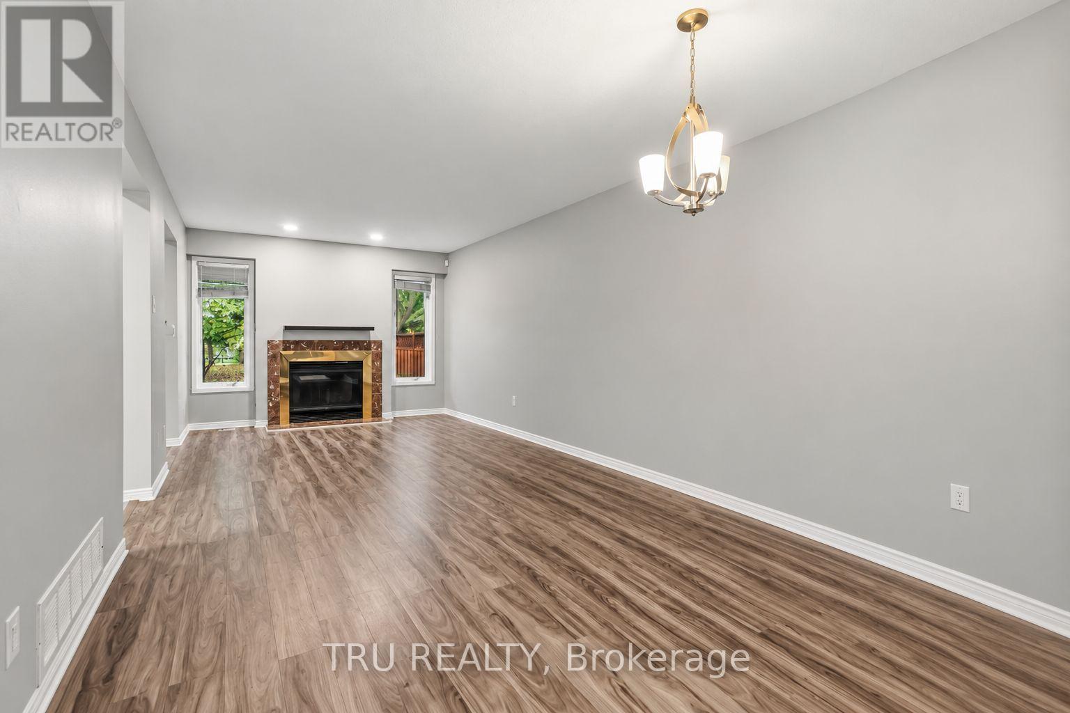 62 HUNTER'S GLEN CRESCENT - 9