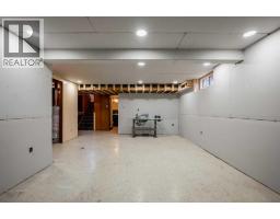 8712 11 Street SW - photo 27