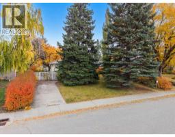 8712 11 Street SW - photo 1