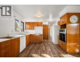 8712 11 Street SW - photo 11