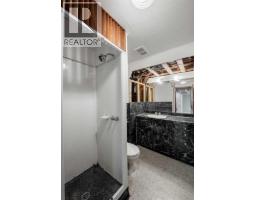 8712 11 Street SW - photo 36