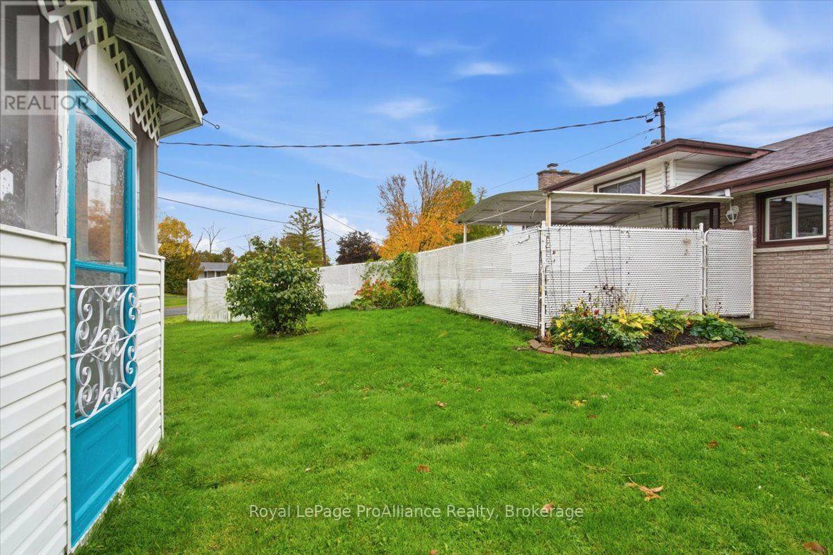 106 Burns Avenue, Quinte West, ON photo 47