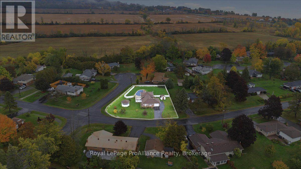 106 Burns Avenue, Quinte West, ON photo 48