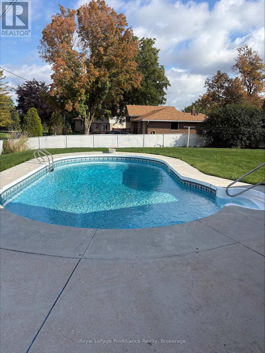 106 Burns Avenue, Quinte West, ON photo 45