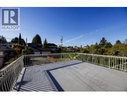 741 E 18th Street, North Vancouver, BC V7L2Y7 Photo 10