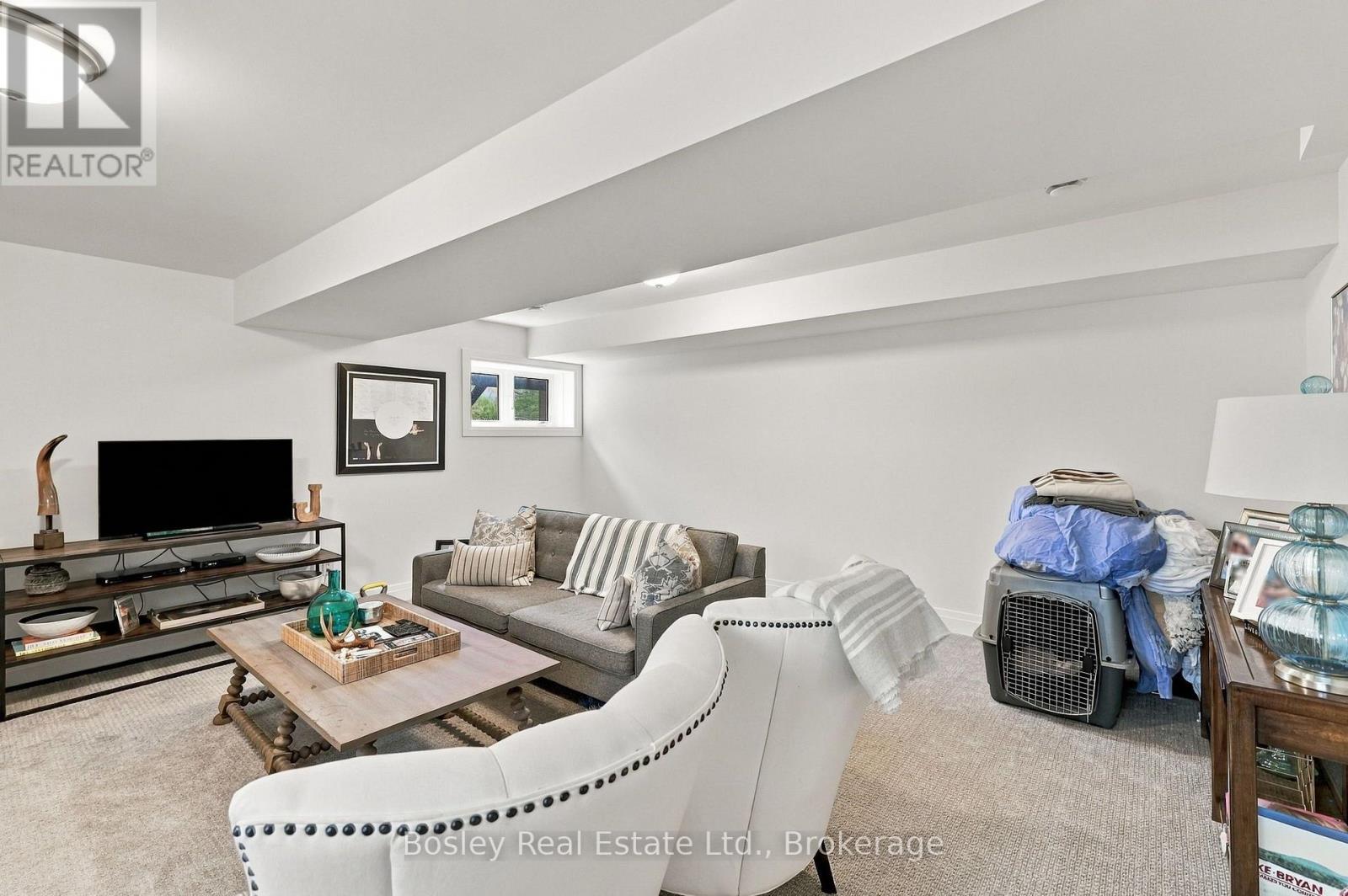 242 Courtland Street — photo 31