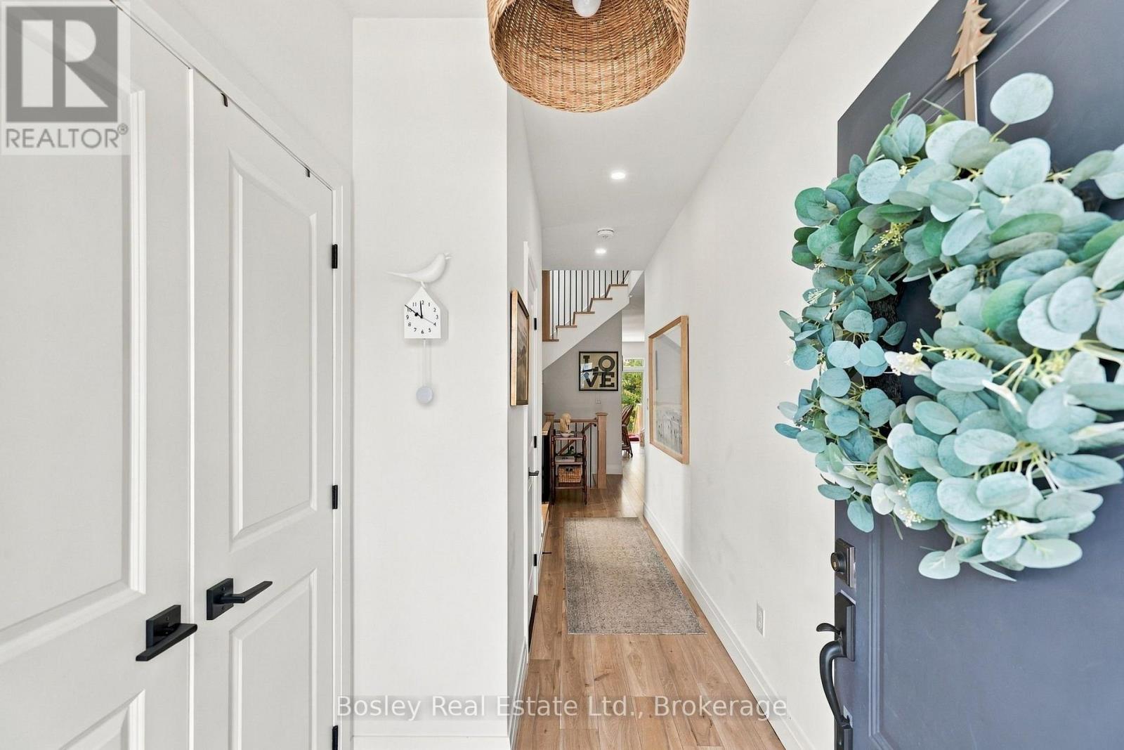 242 COURTLAND STREET, Blue Mountains — photo 4