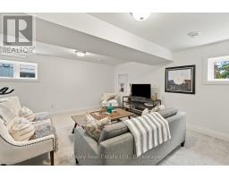 242 Courtland Street, Blue Mountains, ON L9Y0R4 Photo 32