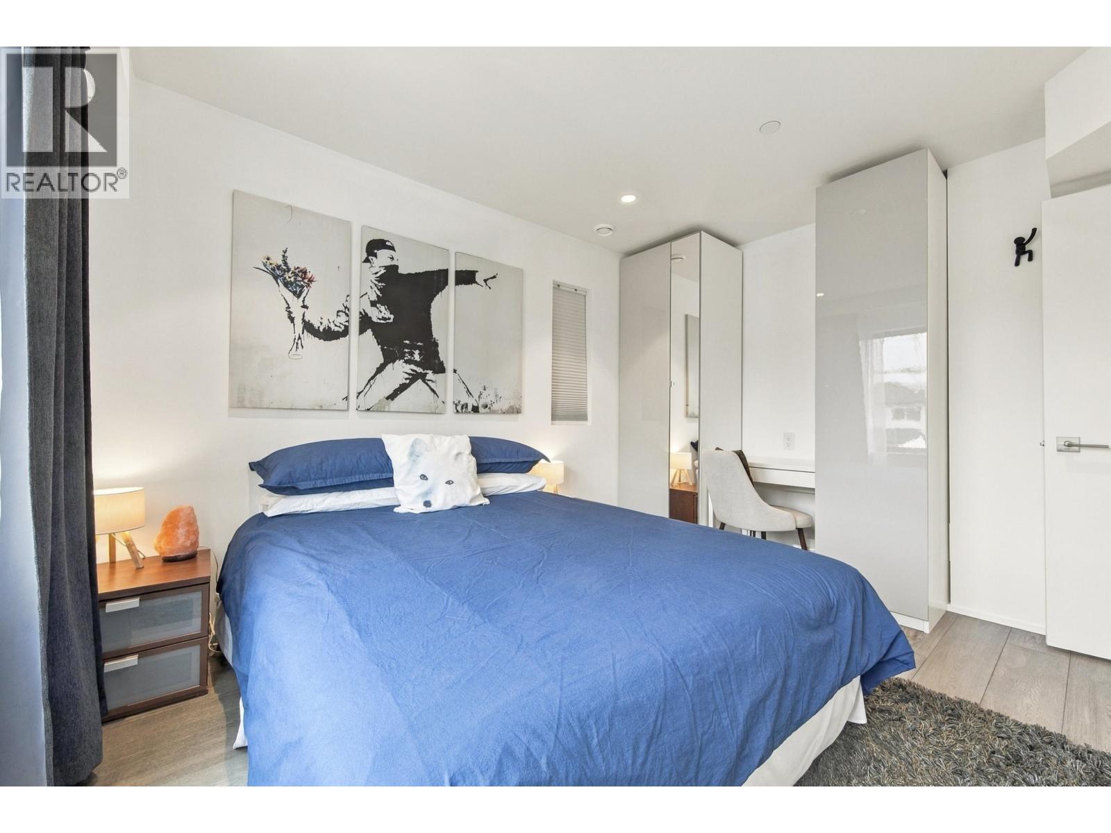 Photo of 2505 ADANAC STREET 26