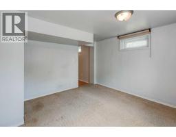 2056 Cottonwood Crescent SE - photo 27
