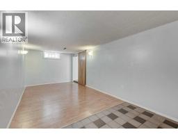 2056 Cottonwood Crescent SE - photo 22