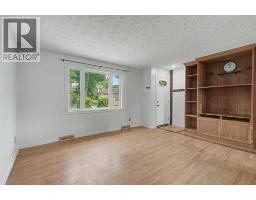2056 Cottonwood Crescent SE - photo 3