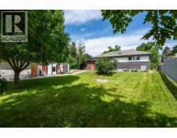 2056 Cottonwood Crescent SE - photo 31