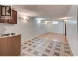 2056 Cottonwood Crescent SE - photo 21