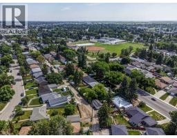 2056 Cottonwood Crescent SE - photo 39