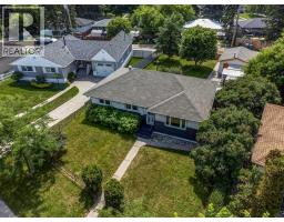 2056 Cottonwood Crescent SE - photo 35