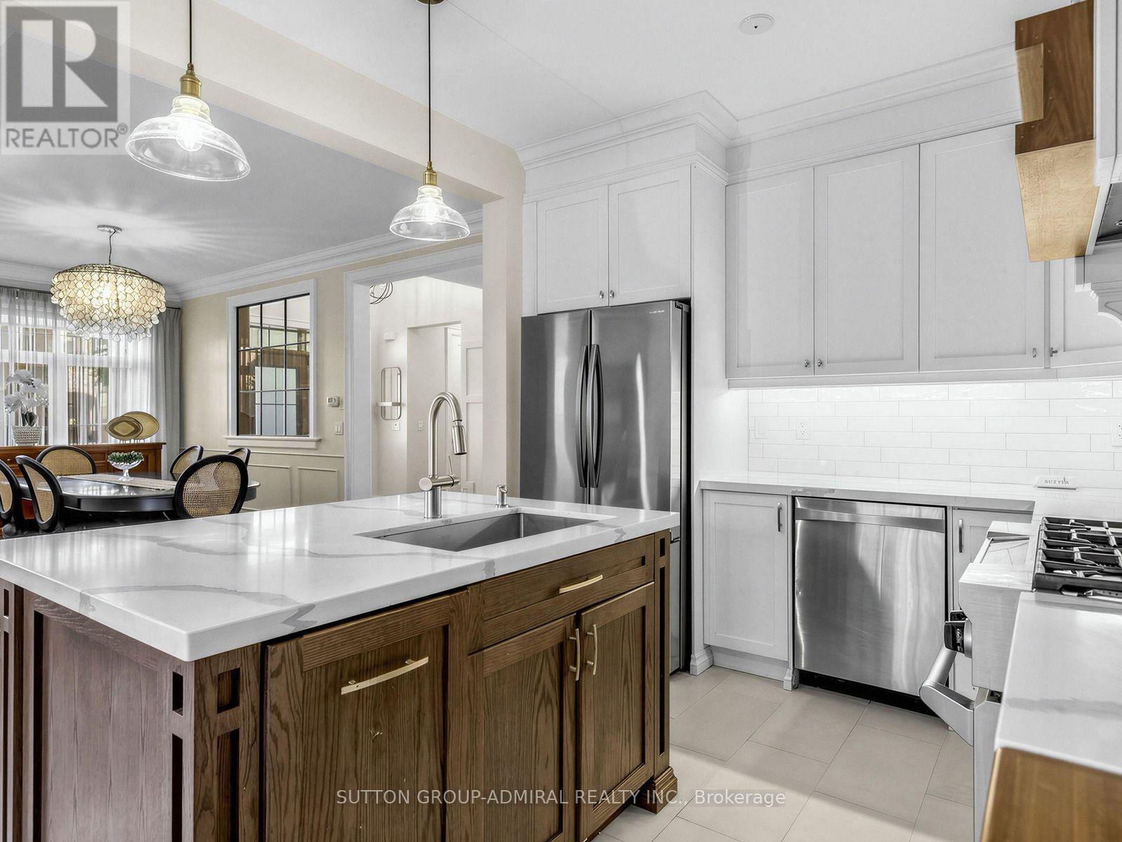 109 Leaden Hall Drive, East Gwillimbury, ON photo 5