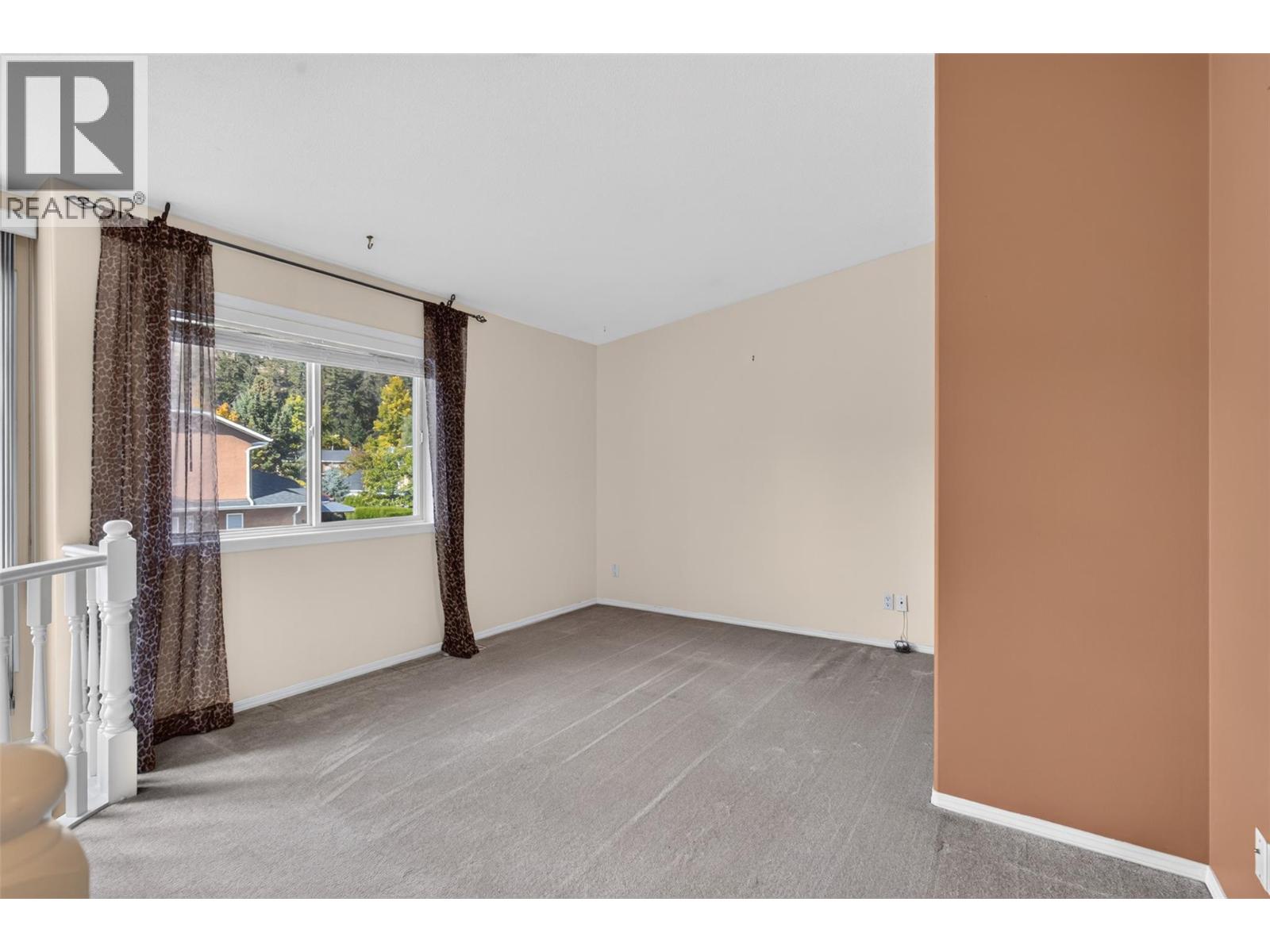 #16 535 Glenmeadows Road - 26