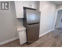 Main Level - 82 Verobeach Boulevard, Toronto, ON M9M1P9 Photo 11
