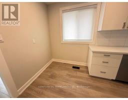 Main Level - 82 Verobeach Boulevard, Toronto, ON M9M1P9 Photo 12