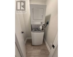 Main Level - 82 Verobeach Boulevard, Toronto, ON M9M1P9 Photo 17