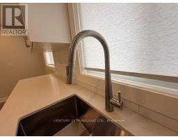 Main Level - 82 Verobeach Boulevard, Toronto, ON M9M1P9 Photo 9