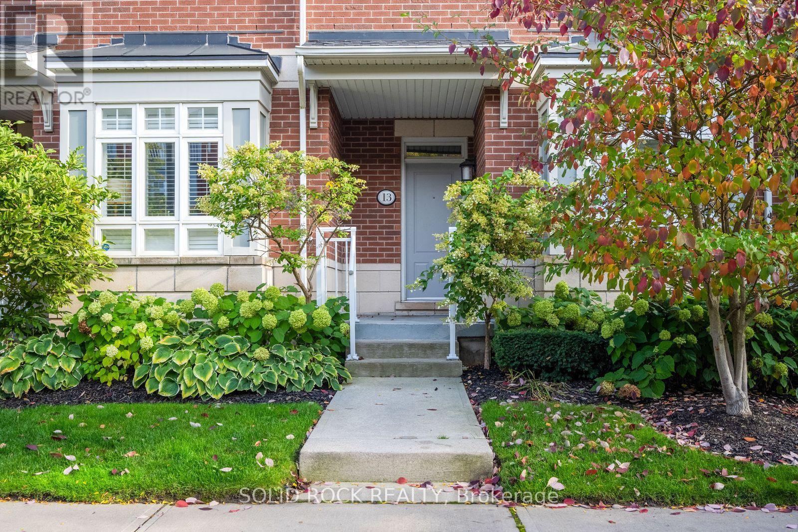 13 Compass Way, Mississauga, ON photo 2