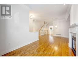 13 Compass Way, Mississauga, ON L5G4T8 Photo 9
