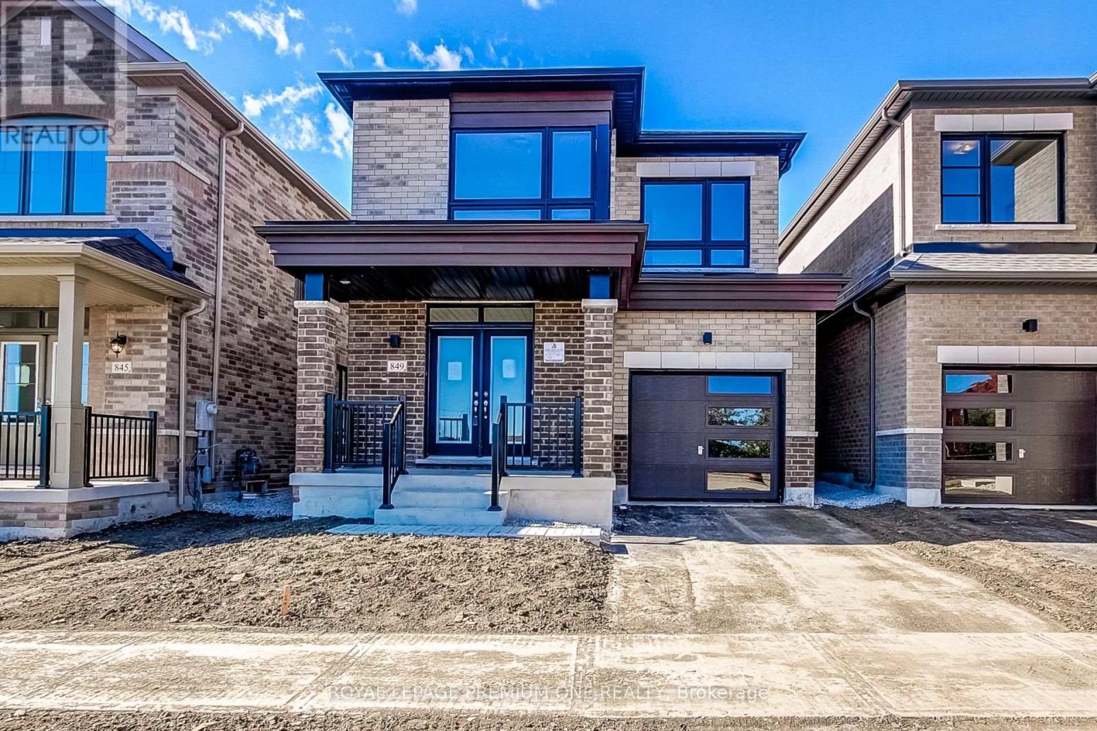 849 HICKORY CRESCENT - 1