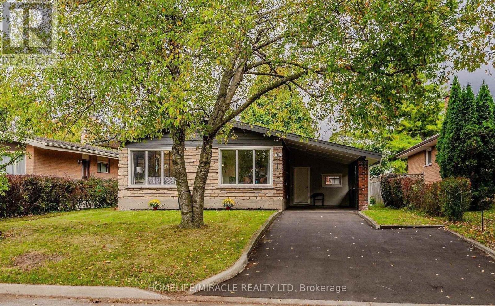 10 GREENWOOD AVENUE — photo 2