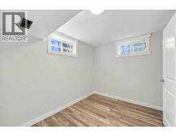 2035 47 Street SE - photo 27