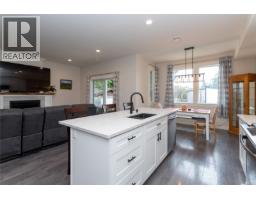 Entrance - 6897 Beaton Rd, Sooke, BC V9Z0M3 Photo 12