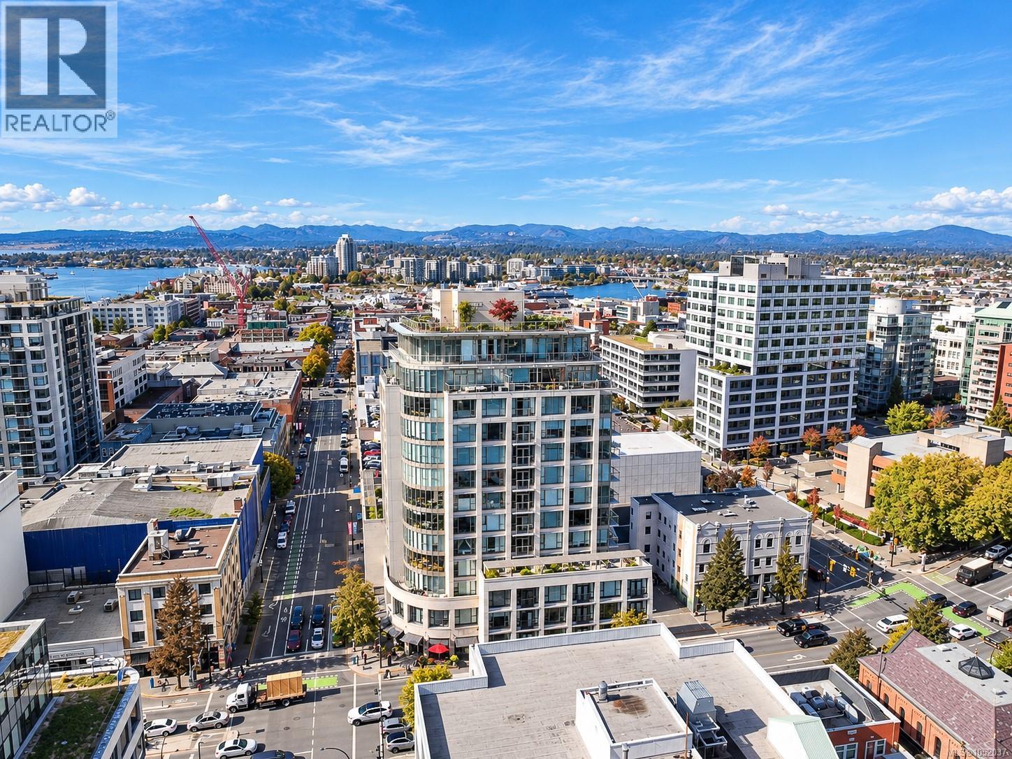#PH 1501 760 Johnson St - 34