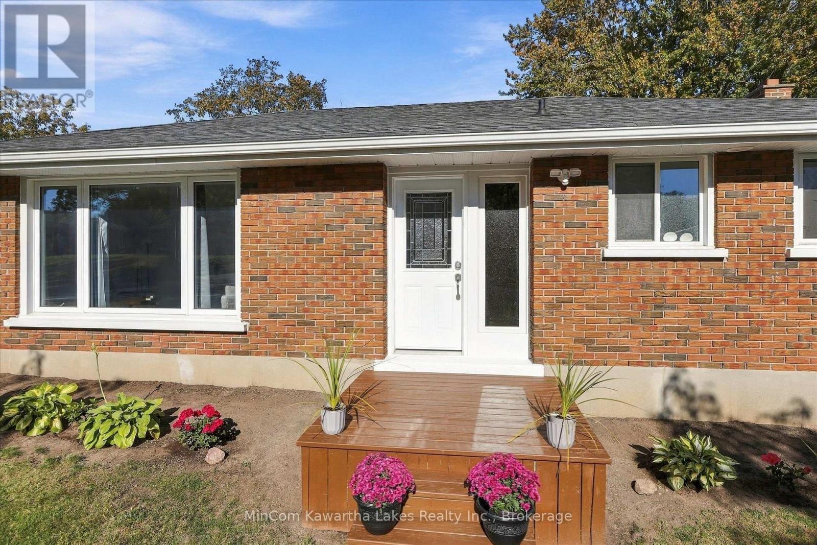 398 Applegrove Avenue, Peterborough, ON photo 3
