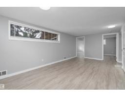 8612 30 Av Nw Nw, Edmonton, AB T6K2X7 Photo 42