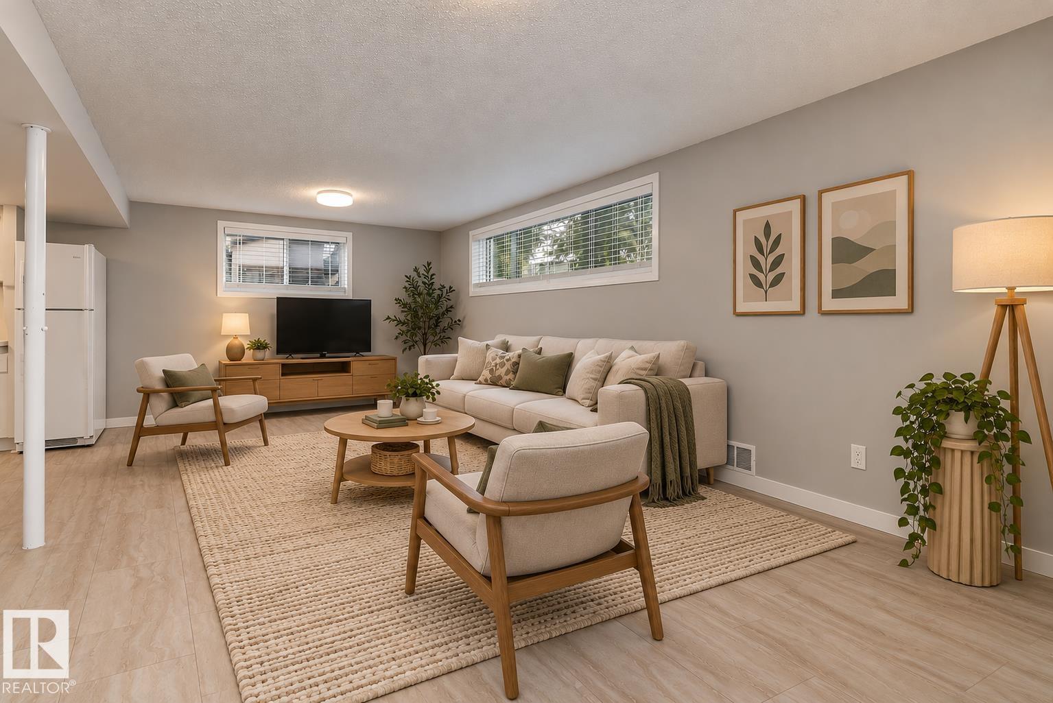 8612 30 AV NW - 36
