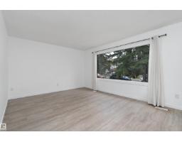 Bedroom 4 - 8612 30 Av Nw Nw, Edmonton, AB T6K2X7 Photo 7