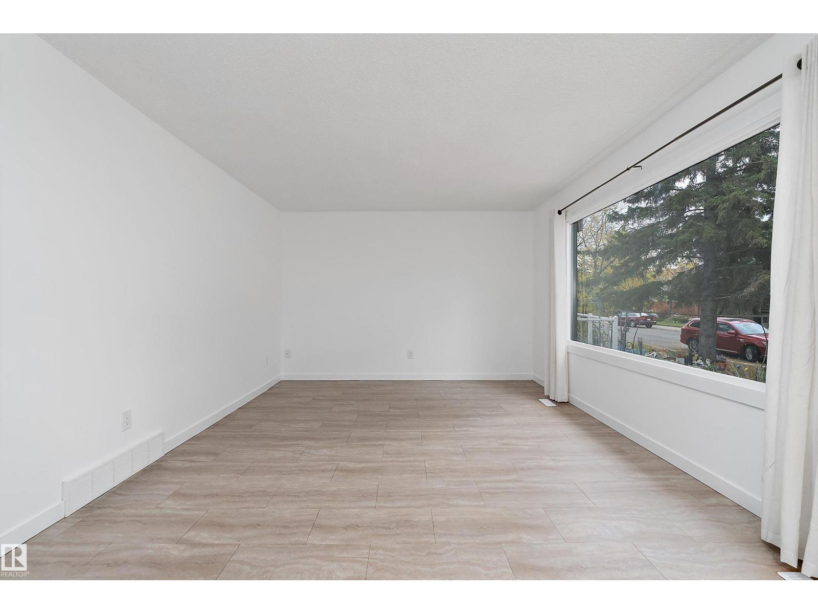 8612 30 AV NW - Image 6