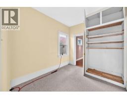 466 22 Avenue NW - photo 16