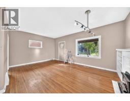 466 22 Avenue NW - photo 6