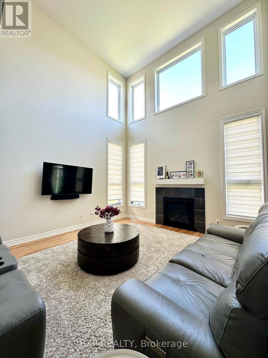 712 NAMUR STREET, Russell — photo 7