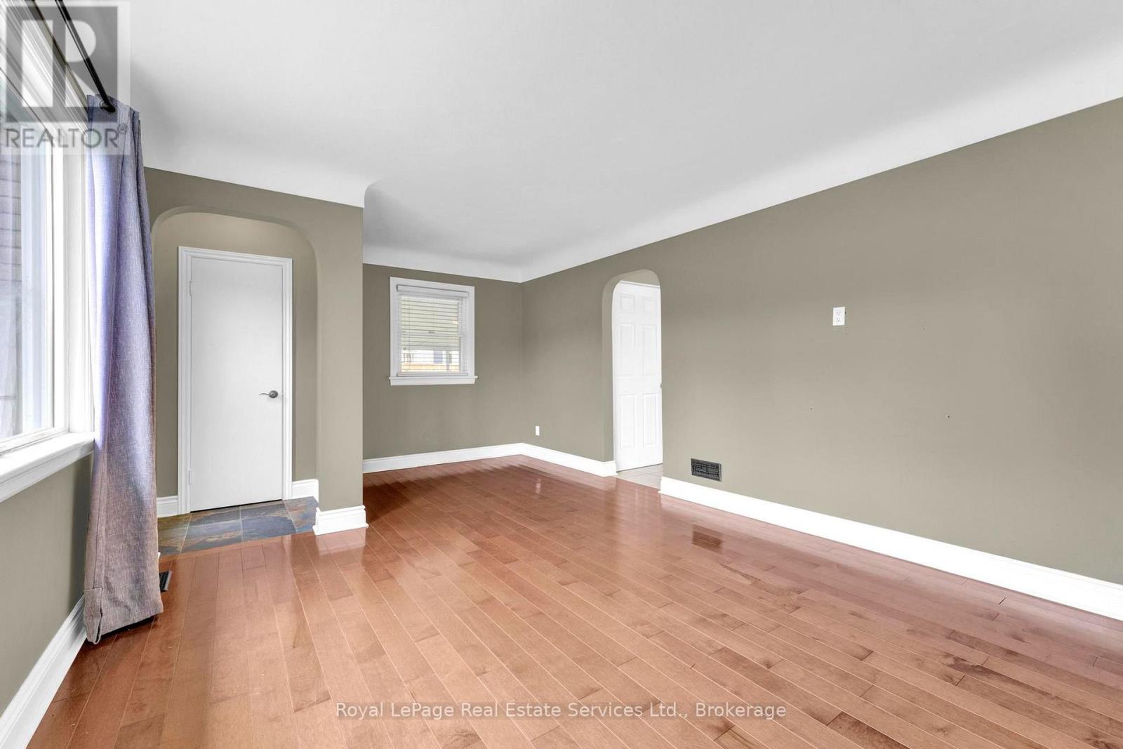 MAIN FLOOR - 65 CUMMING COURT, Hamilton (Ancaster) — photo 5