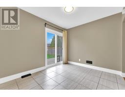 Main Floor - 65 Cumming Court, Hamilton, ON L9G1V4 Photo 10
