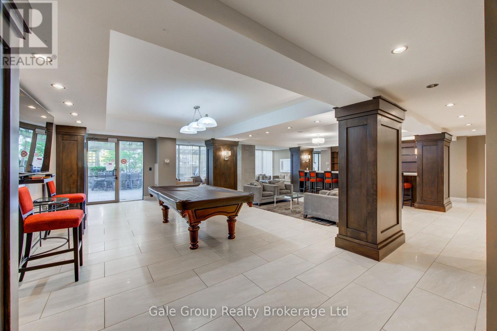 330 Ridout Street North — photo 36