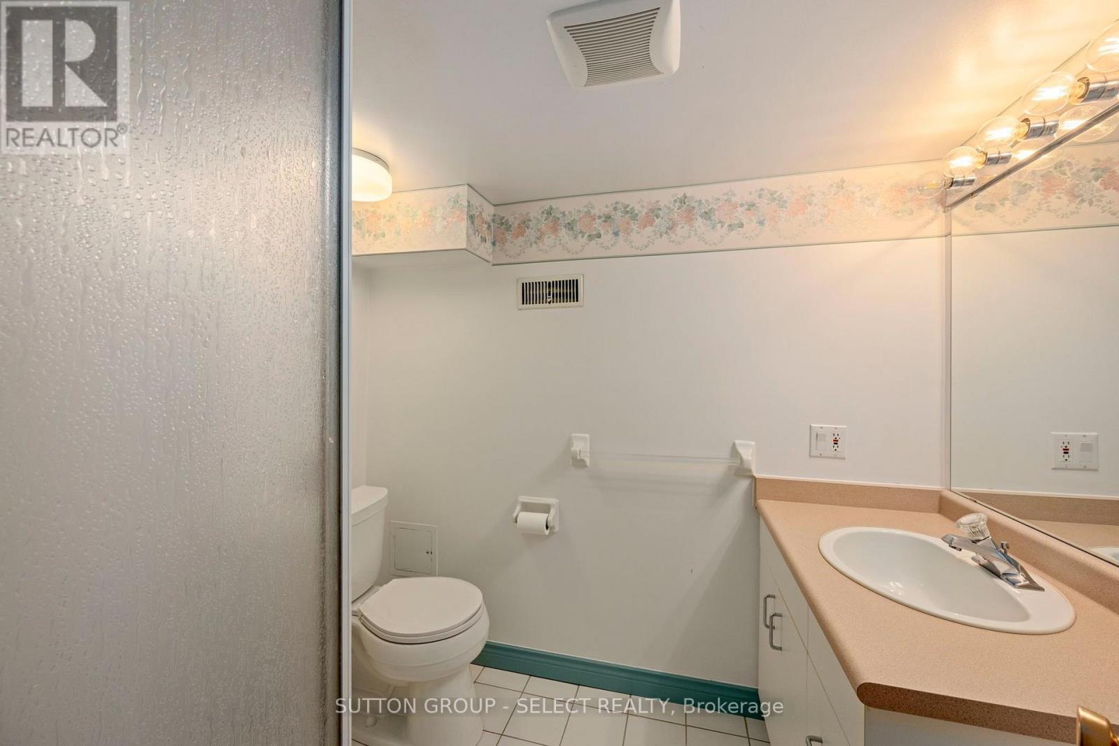 379 Willard Crescent — photo 20