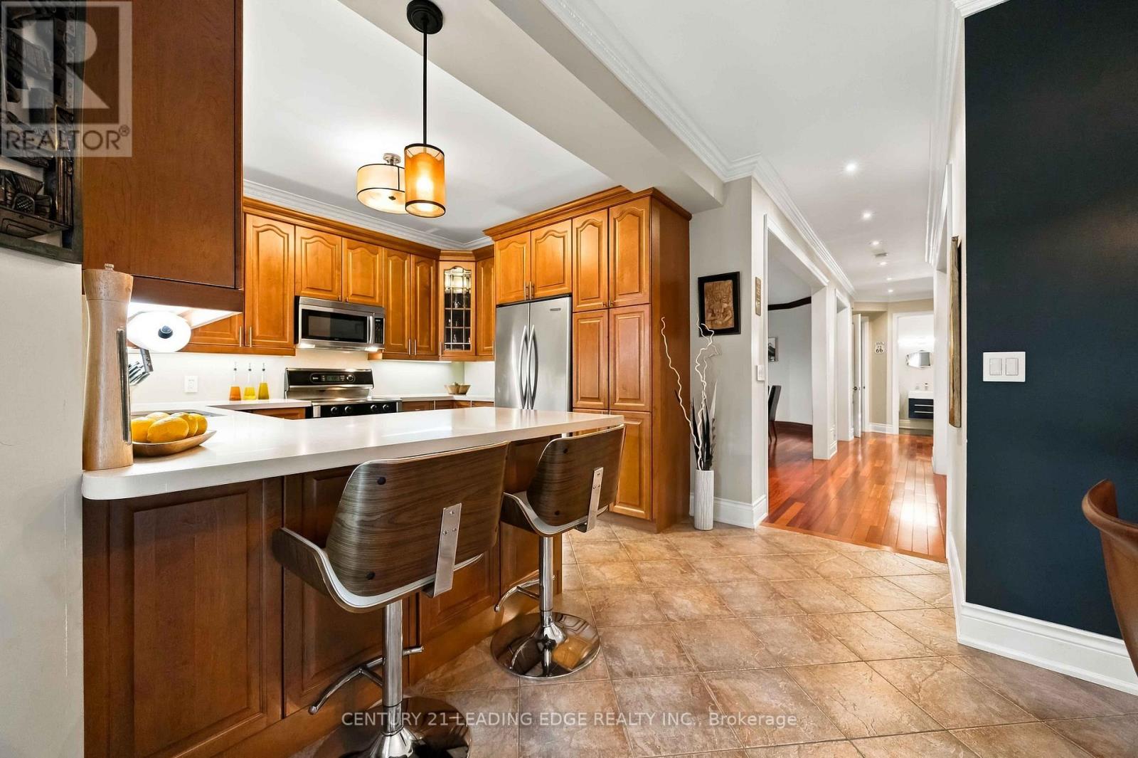1952 Spruce Hill Road, Pickering, ON photo 18