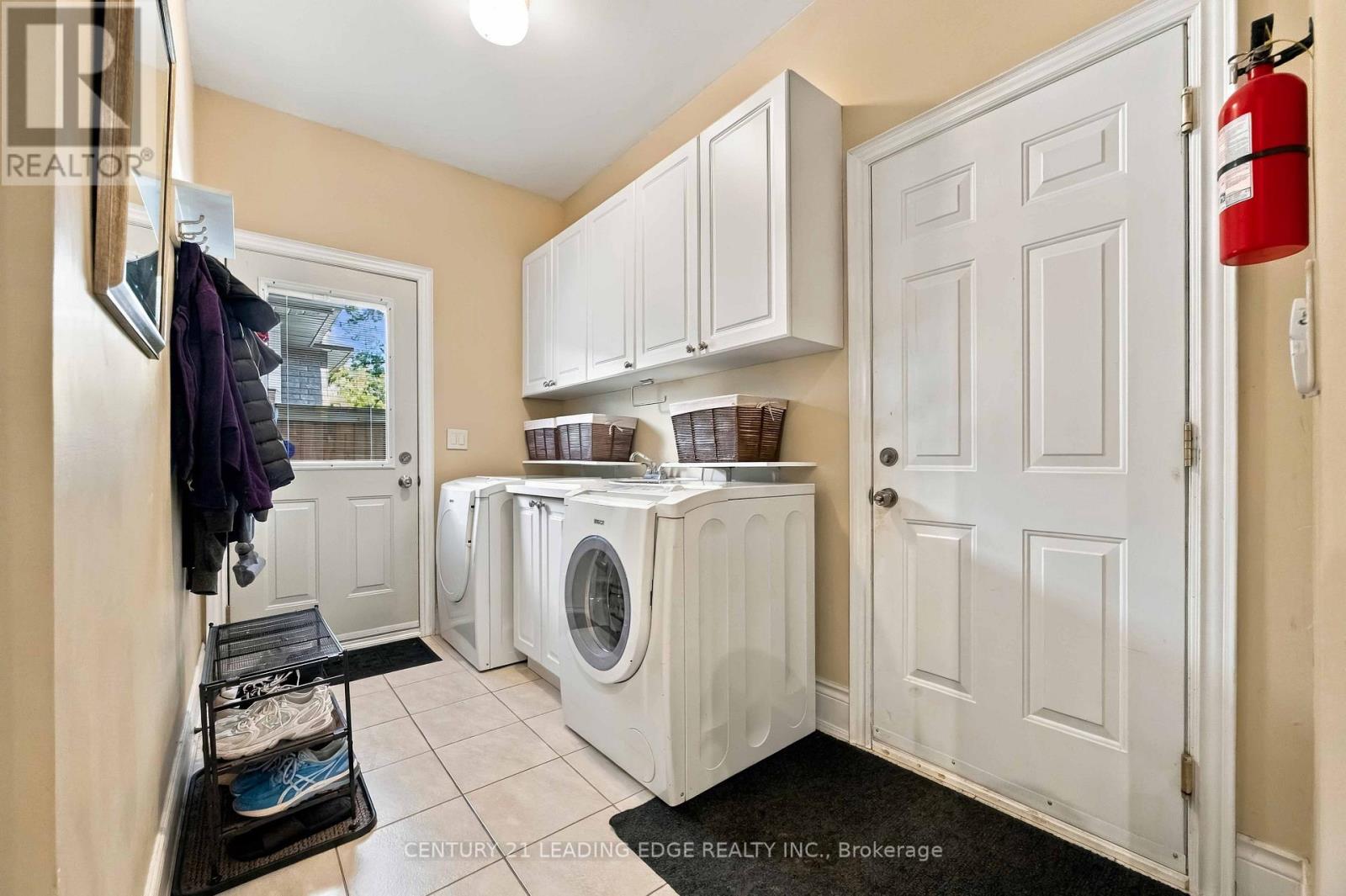 1952 SPRUCE HILL ROAD - 22